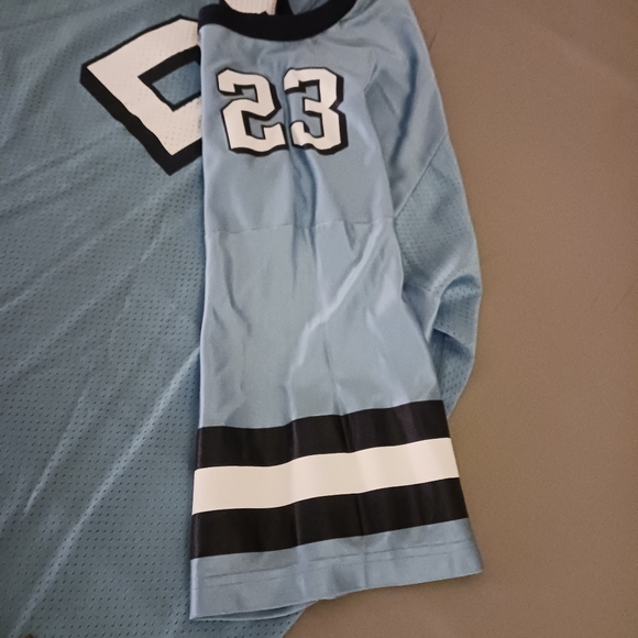 UNC Tarheels Football Jersey - XXL - Picture 7 of 7